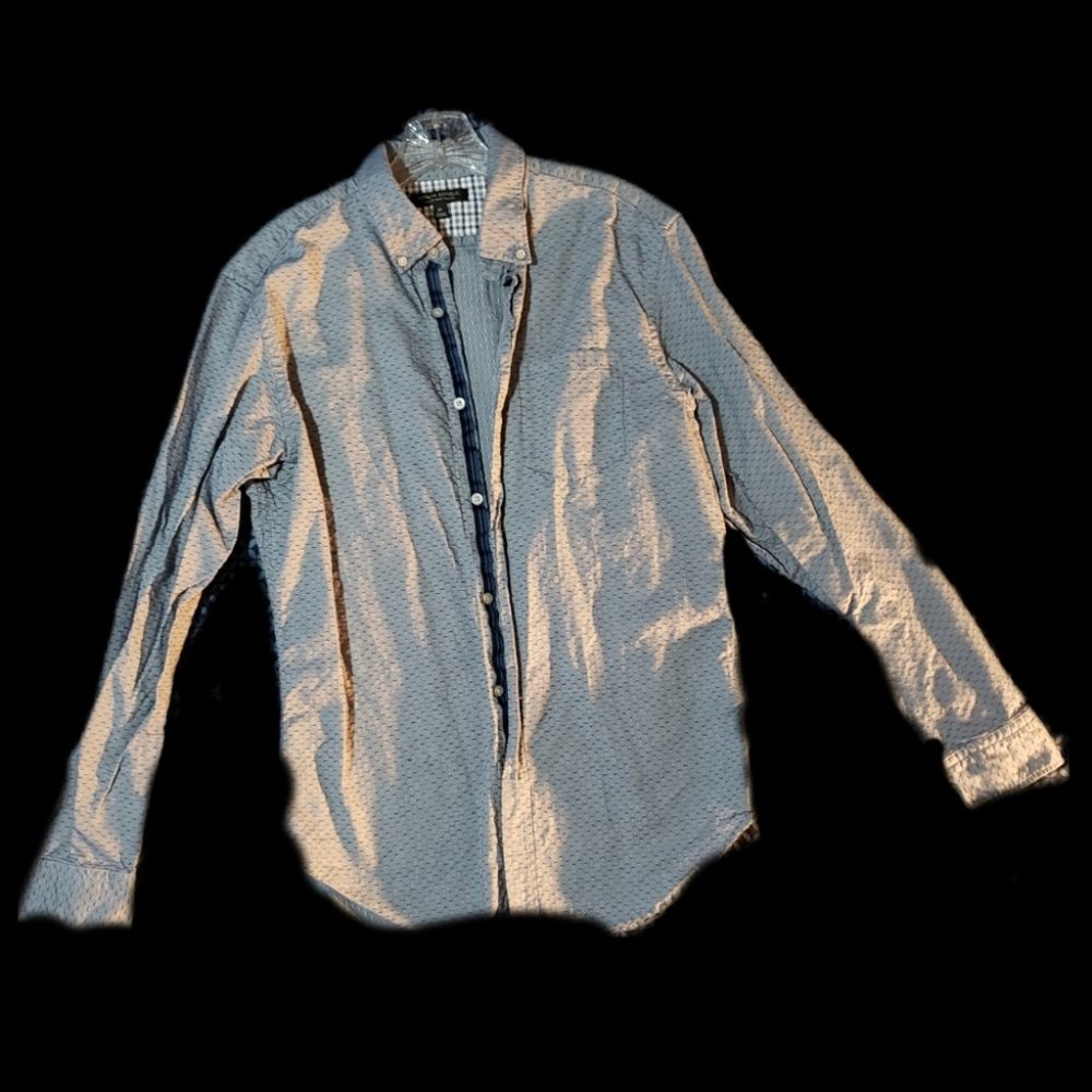 Medium Banana Republic long sleeve button down collared